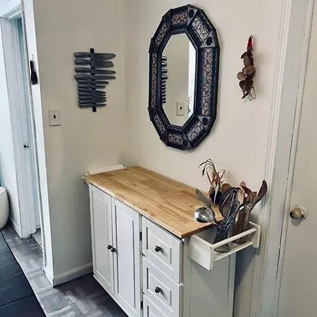 Homey And Private 1 Bed Located 15min To City Apartment Chicago