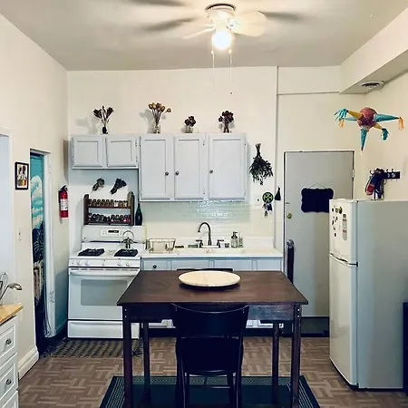 Homey And Private 1 Bed Located 15min To City Apartment Chicago