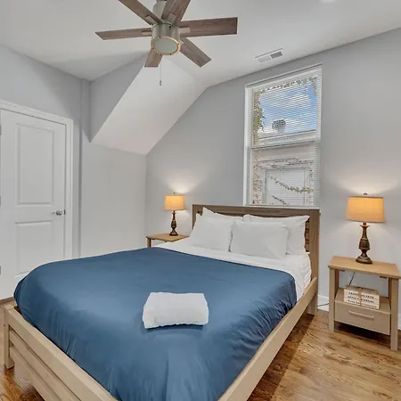 Spacious Bucktown Sanctuary Holiday home Chicago