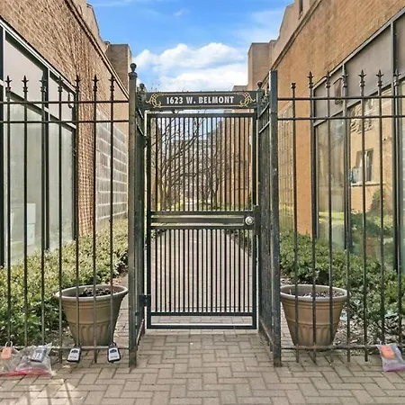 Well-equipped In The City! - Belmont B13