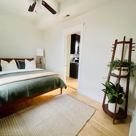 Apartment Stunning 4bd/2ba Getaway *