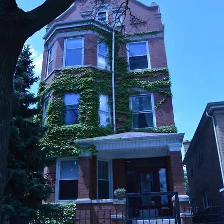 Apartment Stunning 4bd/2ba Getaway