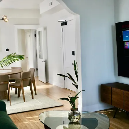 Stunning 4bd/2ba Getaway Chicago