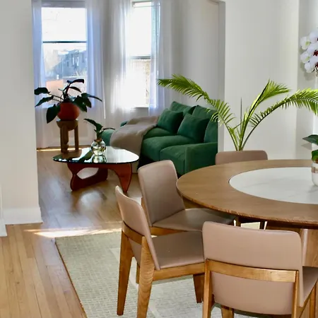 Stunning 4bd/2ba Getaway Apartment