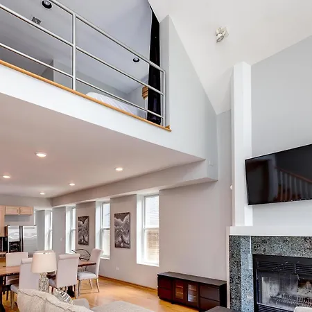 Apartment 3 Flat Building Downtown - With Private Patios