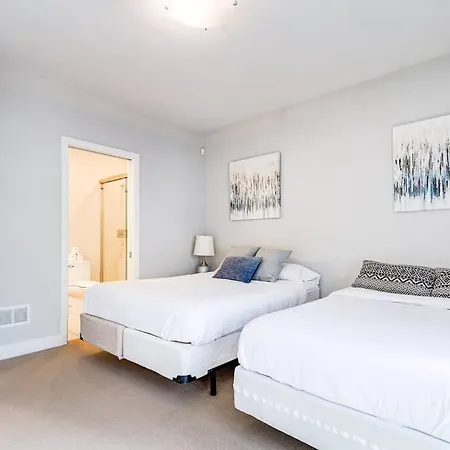 870 1&2 - 2 Separate In Same Building Apartment