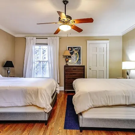 Brownstone 2 Entire Units Gold Coast Apartment