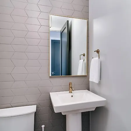 Immaculate Brand New Penthouse Chicago