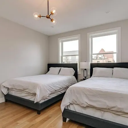 Immaculate Brand New Penthouse Holiday home