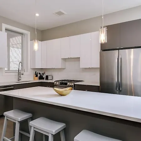 New Construction Building In River North Holiday home *