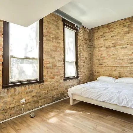 The Orleans - Entire Building - With Rooftop Deck Apartment