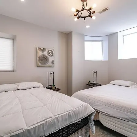 Immaculate Brand New Downtown * Chicago