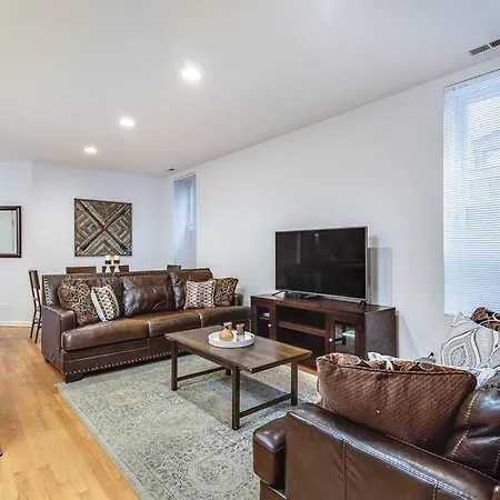 Entire Building-walk To Lincoln Park Or The Holiday home Chicago