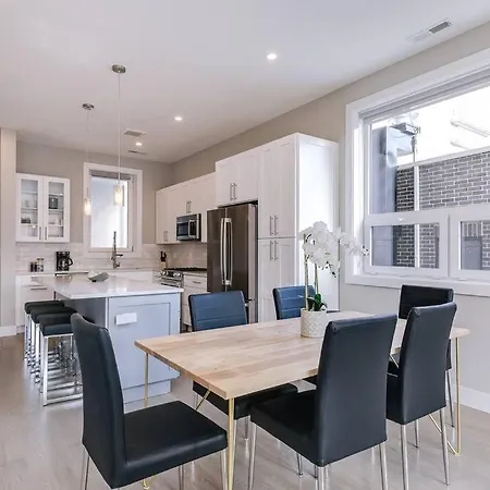 2 Newly Built Luxury With Private Roofdeck