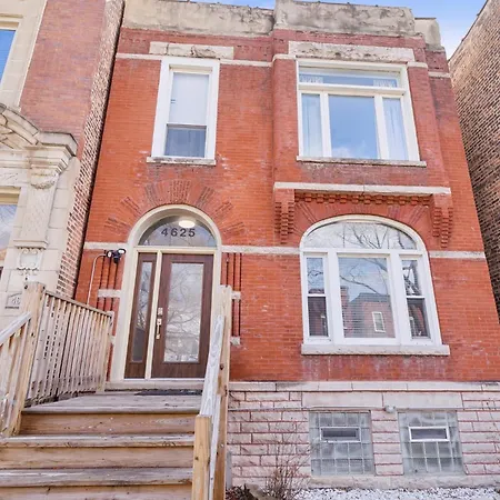 Comfortable In The Heart Of Bronzeville