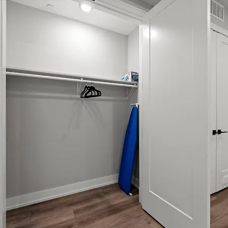 Insta-worthy 3bed 2bath Brand New W Balcony Apartment *
