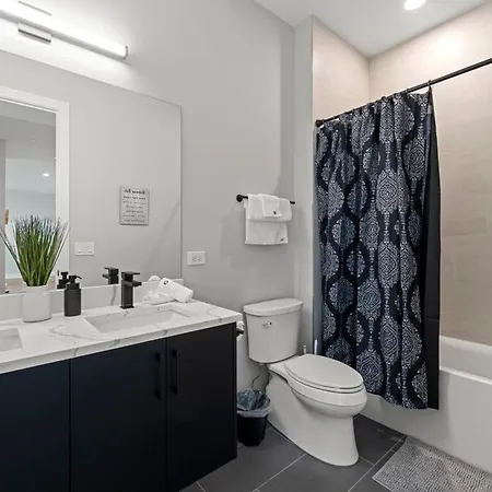 Apartment Insta-worthy 3bed 2bath Brand New W Balcony *