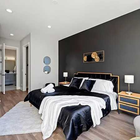 Insta-worthy 3bed 2bath Brand New W Balcony Apartment *