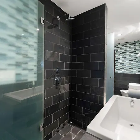 5br 5ba Architectural Estate-theatre Gym Rooftop