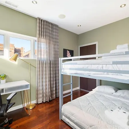 5br 5ba Architectural Estate-theatre Gym Rooftop Holiday home Chicago