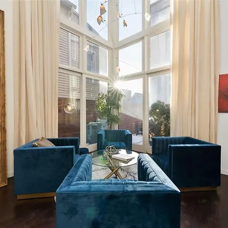 5br 5ba Architectural Estate-theatre Gym Rooftop Holiday home Chicago
