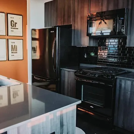 Apartment Stunning Panoramic Views & Free Parking