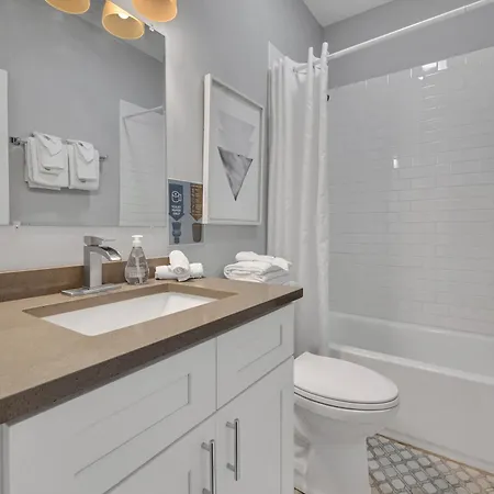 Holiday home Spacious Bucktown Sanctuary *