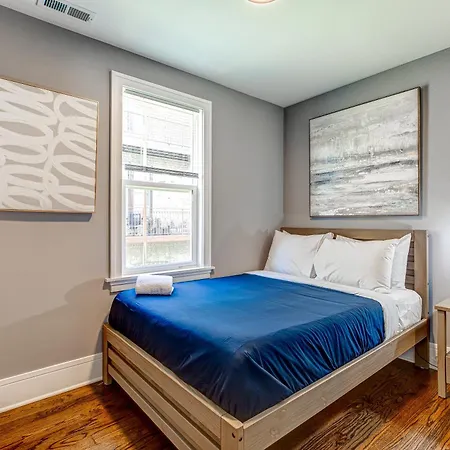 Spacious Ukrainian Village Retreat *