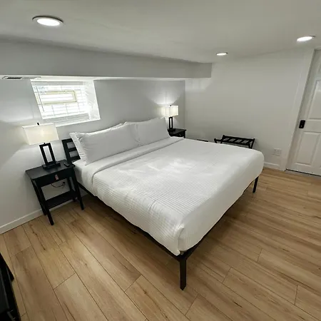 Luxe Spacious Sfh In Bucktown With Secure Parking Holiday home *