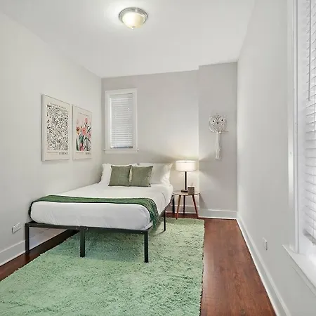 Modern & Spacious 3br With In-unit Laundry - Bstone 2 Apartment
