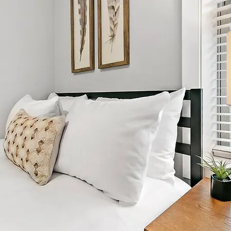 Great Value 2br In Lakeview - Oakdale E2 E1 Rep Chicago
