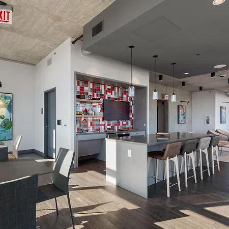 Apartment Fulbrix Bright Designer With West Loop Views Chicago