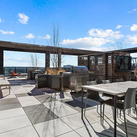 Fulbrix Bright Designer With West Loop Views Apartment Chicago