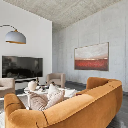 Apartment Fulbrix Bright Designer With West Loop Views
