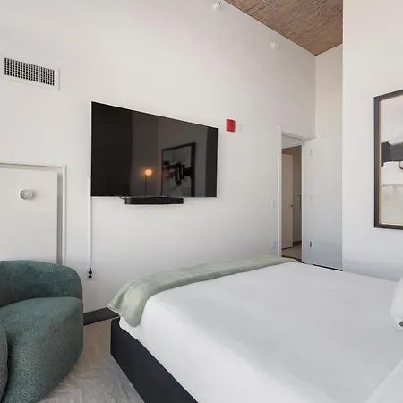 Apartment Fulbrix Bright Designer With West Loop Views Chicago