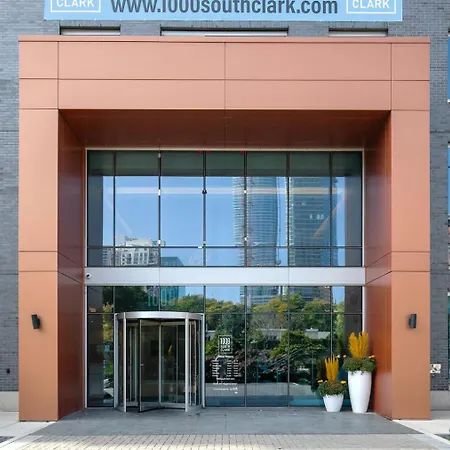 South Loop 1br W Sauna Fire Pits Nr L Park Chi-989 Apartment