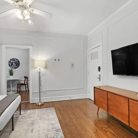 Apartment Modern And Minimalist - Bstone 105 And 108 Rep *