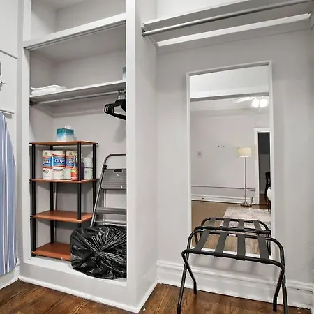 Modern And Minimalist - Bstone 105 And 108 Rep Apartment Chicago