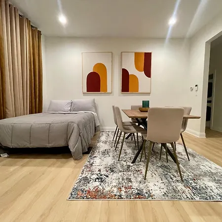 First Floor In Apartment Chicago