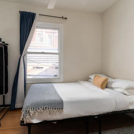 Bucktown 2br Near The 606 Apartment