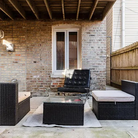 Wicker Park 2br Near Milwaukee Ave Chicago