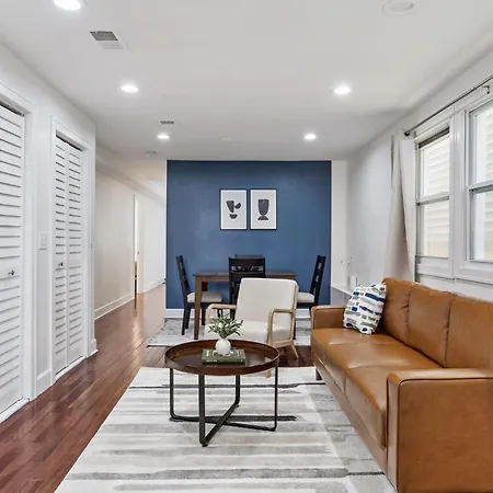 Contemporary 3br Irving Park Gem Near Expressway *