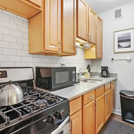 Trendy In - Kenwood 103 & 303 Rep * Chicago