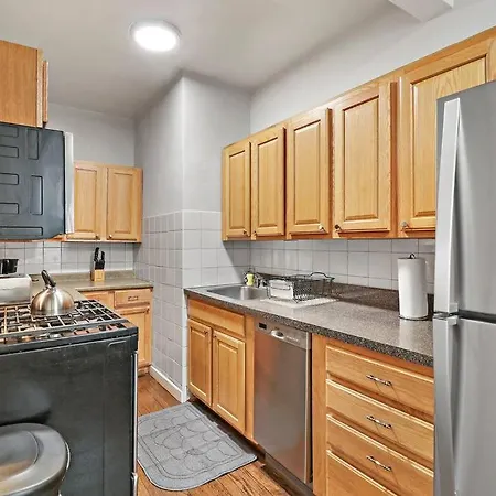Elegant & Stylishly 1br Fully Furnished - Lincoln 205 *