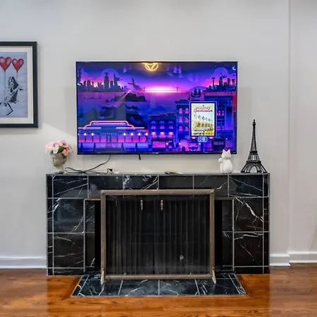 French Design Luxurious Downtown 3br Sleeps 8 Guests Apartment *