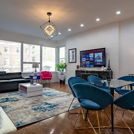 French Design Luxurious Downtown 3br Sleeps 8 Guests