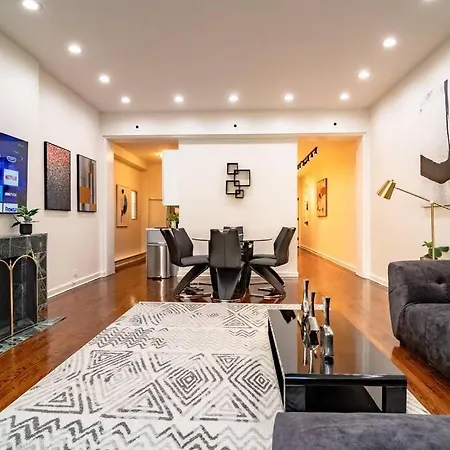 Apartment Beautiful Magnificent Mile Street That Sleeps 8 Guests Chicago