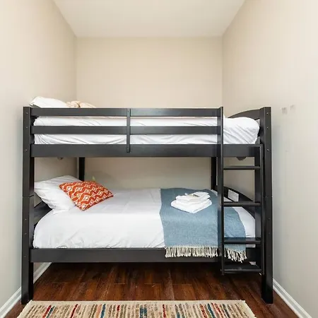 The Secret West Loop Oasis With In-unit Washer And Dryer For Up To 6 Guests Apartment *