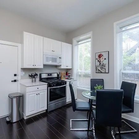 The Secret West Loop Oasis For Up To 4 Guests Apartment Chicago