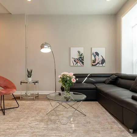 The Secret West Loop Oasis For Up To 4 Guests With In-unit Washer And Dryer Chicago